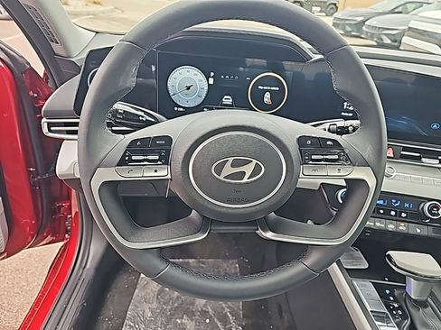 New 2026 Hyundai Elantra Limited FWD image 15