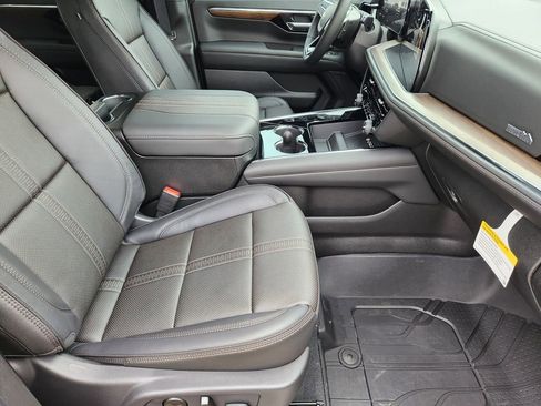 New 2026 Chevrolet Tahoe High Country image 11