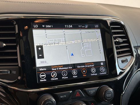 Used 2020 Jeep Grand Cherokee Overland AWD/4WD image 20