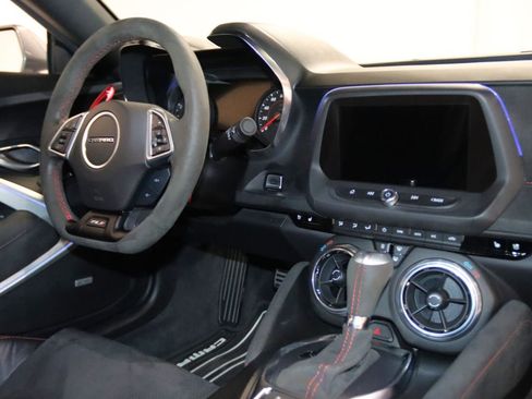 Used 2022 Chevrolet Camaro ZL1 RWD image 62
