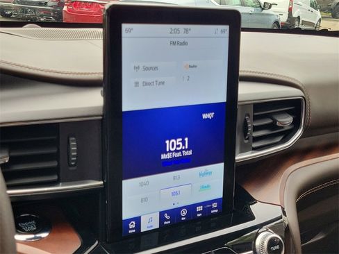 Used 2023 Ford Explorer King Ranch w/ Technology Package image 31