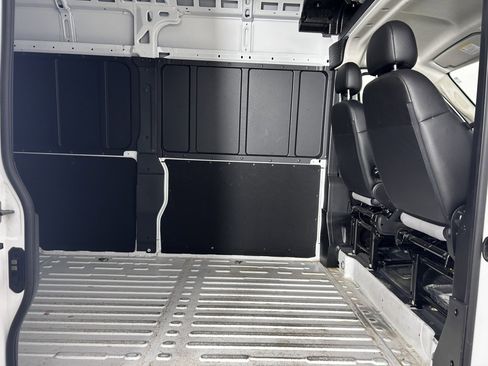 Used 2026 RAM ProMaster 2500 w/ Convenience Group FWD image 13