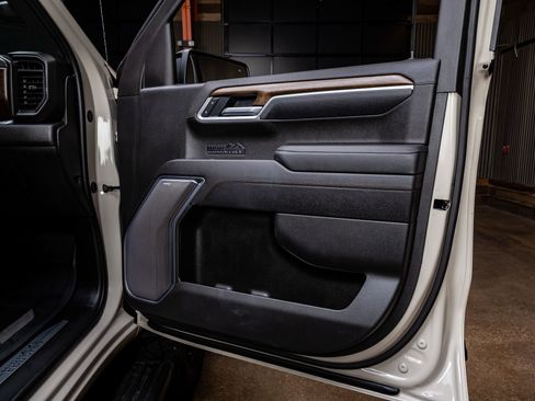 Used 2026 Chevrolet Silverado 1500 High Country w/ High Country Premium Package image 36