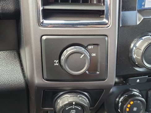 Used 2016 Ford F150 XLT w/ Equipment Group 302A Luxury RWD image 27