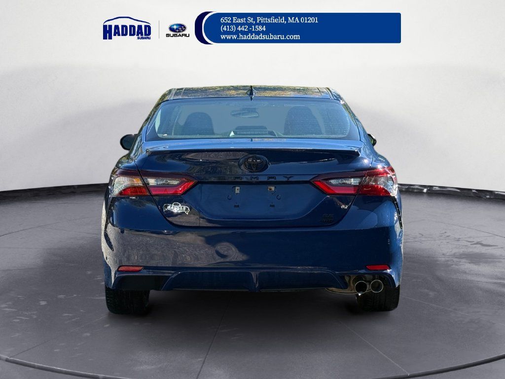 Used 2024 Toyota Camry SE w/ Cold Weather Package AWD/4WD image 4