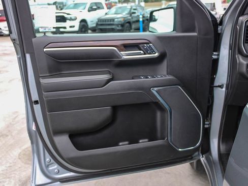 Used 2024 GMC Sierra 1500 SLT AWD/4WD image 22