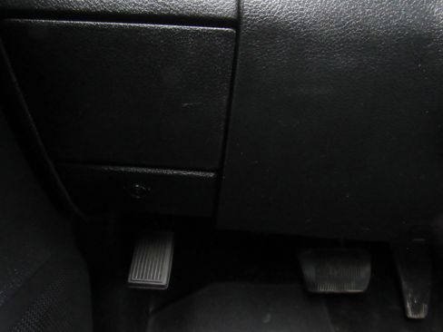 Used 2015 RAM 1500 Express image 16