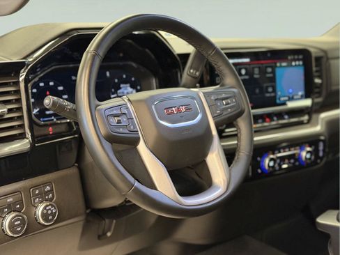 Used 2026 GMC Sierra 1500 SLT AWD/4WD image 20