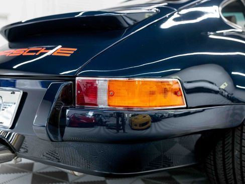Used 1990 Porsche 911 Carrera image 20
