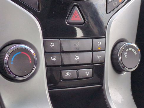 Used 2011 Chevrolet Cruze LS w/ Connectivity Package image 29