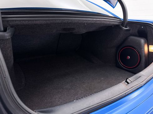 Used 2018 Chrysler 300 S w/ 300S Premium Group image 33