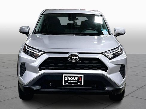 Used 2024 Toyota RAV4 LE image 4