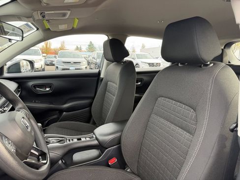 Certified 2023 Honda HR-V LX image 14