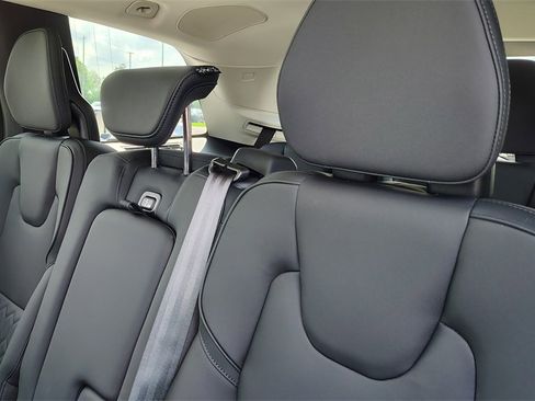 New 2026 Volvo XC90 B6 Plus w/ Protection Package Premier image 33