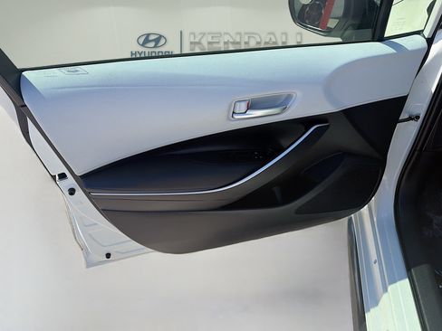 Used 2020 Toyota Corolla SE image 17