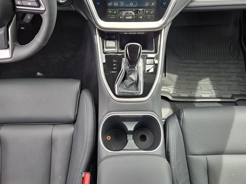 Used 2025 Subaru Outback Touring XT w/ Popular Package #2 image 15