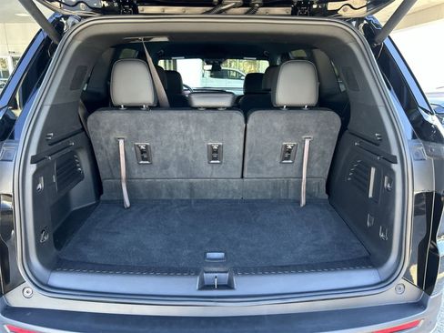 Used 2025 Buick Enclave Preferred image 19