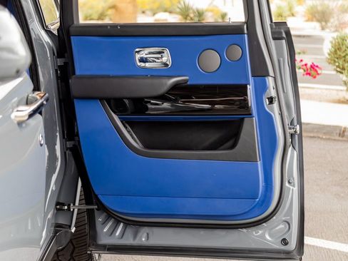 Used 2022 Rolls-Royce Cullinan image 10