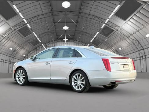 Used 2017 Cadillac XTS Luxury image 5