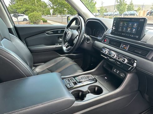 Used 2025 Honda Pilot EX-L image 23