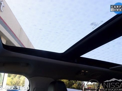 Used 2022 Ford Explorer Limited w/ Equipment Group 301A image 30