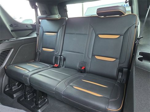Used 2021 GMC Yukon AT4 w/ AT4 Premium Plus Package image 12