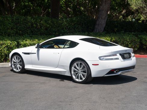 Used 2012 Aston Martin Virage Coupe RWD image 4