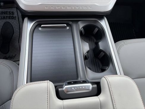 New 2025 Ford Expedition Max Active image 20