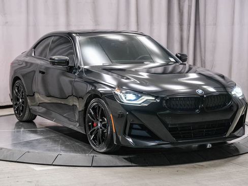 Used 2024 BMW 230i Coupe w/ Premium Package image 5