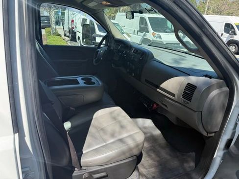 Used 2013 Chevrolet Silverado 3500 W/T image 9