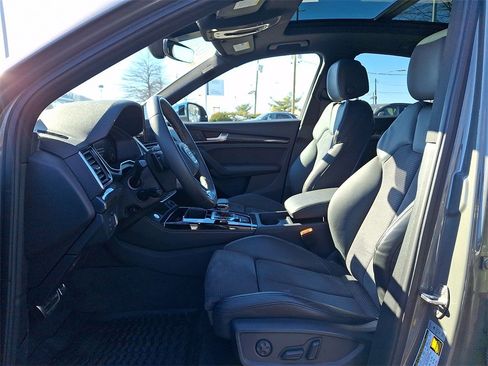 Certified 2023 Audi SQ5 Premium Plus w/ Premium Plus Package image 19