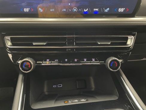 New 2026 Chevrolet Traverse LT AWD/4WD image 6