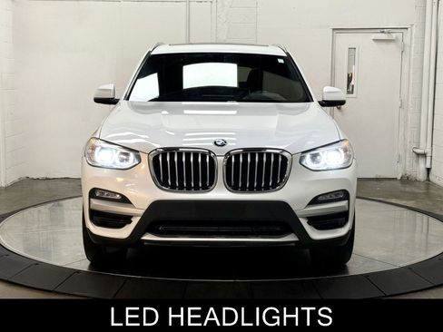 Used 2018 BMW X3 xDrive30i w/ Premium Package image 3