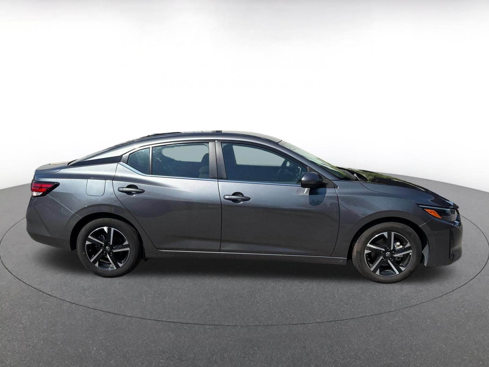 Used 2025 Nissan Sentra SV FWD image 14