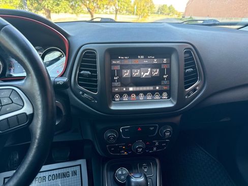 Used 2020 Jeep Compass Trailhawk AWD/4WD image 7