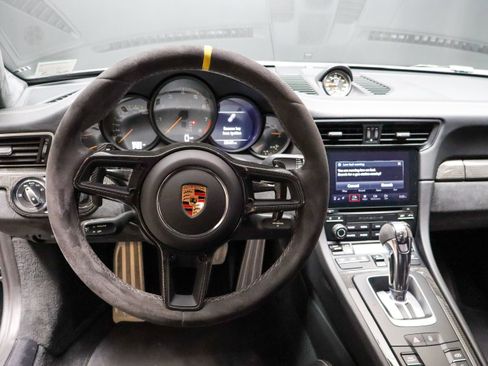 Certified 2018 Porsche 911 GT2 RS RWD image 26