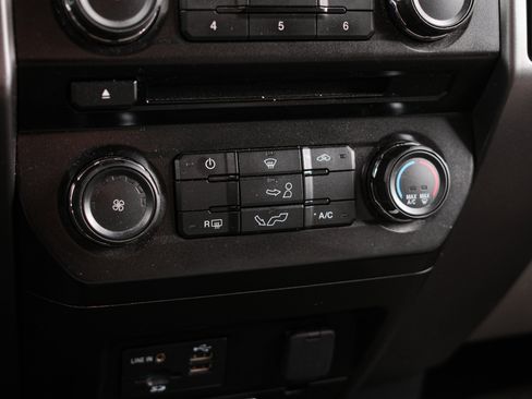 Used 2015 Ford F150 XLT w/ Equipment Group 301A Mid AWD/4WD image 23