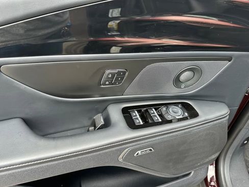 Used 2024 Lincoln Nautilus Reserve w/ Equipment Group 202A image 23