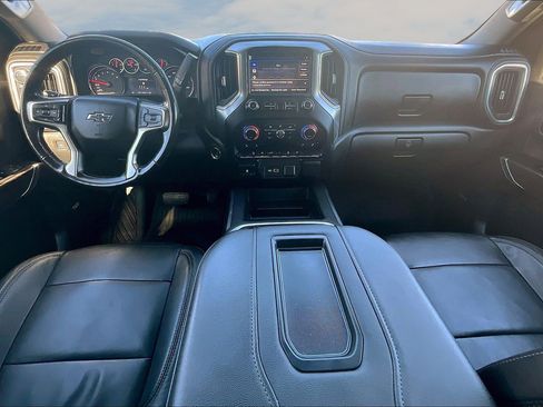 Used 2020 Chevrolet Silverado 1500 LT Trail Boss image 8