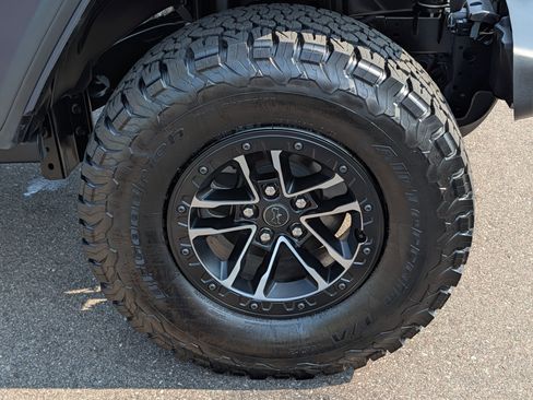 Used 2024 Jeep Wrangler Unlimited Sport AWD/4WD image 15