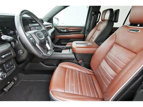 Used 2024 GMC Yukon XL Denali Ultimate image 6