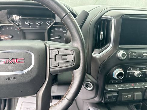 Used 2021 GMC Sierra 1500 AT4 w/ AT4 Preferred Package AWD/4WD image 18