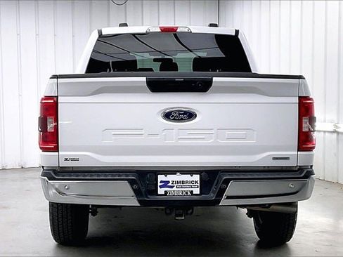 Used 2022 Ford F150 XLT w/ Trailer Tow Package image 4