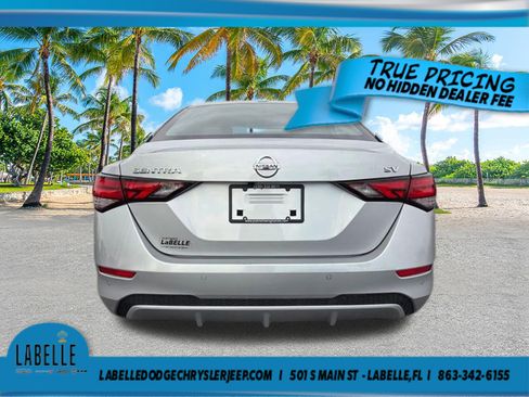 Used 2023 Nissan Sentra SV FWD image 9
