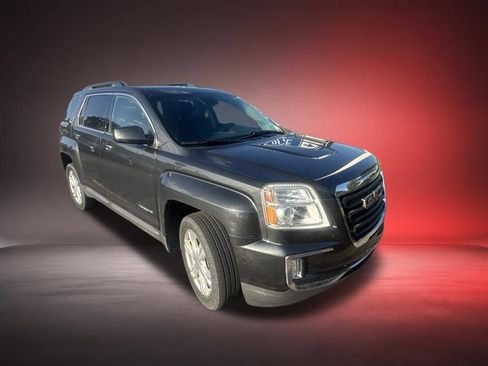 Used 2017 GMC Terrain SLE w/ Convenience Package FWD image 3