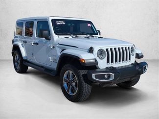 Used 2020 Jeep Wrangler Unlimited Sahara AWD/4WD video 3