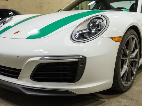 Used 2019 Porsche 911 Carrera T RWD image 22
