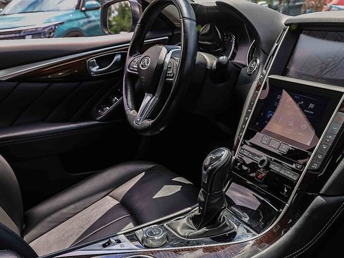 Used 2019 INFINITI Q50 Luxe w/ Essential Package (3.0T Luxe) AWD/4WD image 25