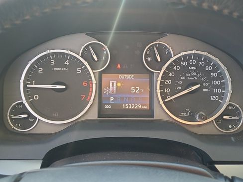 Used 2014 Toyota Tundra Platinum image 22