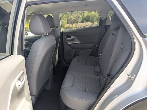 Used 2019 Kia Niro LX image 14